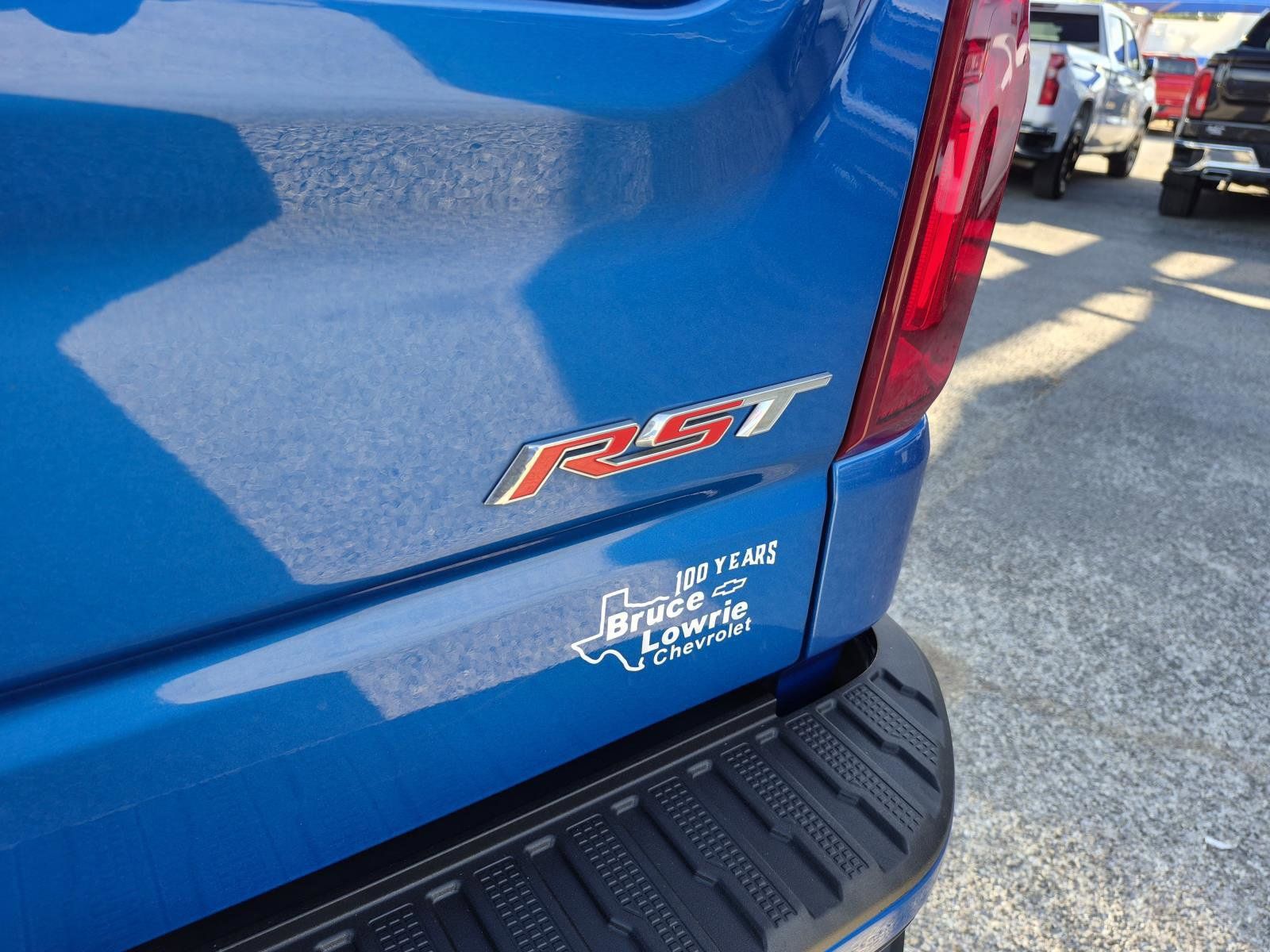 Used 2022 Chevrolet Silverado 1500 RST AWD/4WD image 12