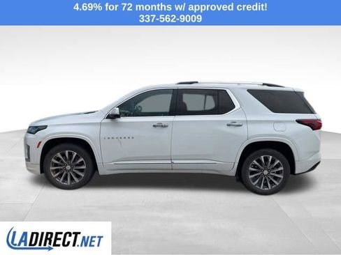 Used 2022 Chevrolet Traverse Premier FWD image 4