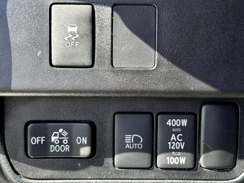 Used 2021 Toyota Tacoma TRD Off-Road image 25