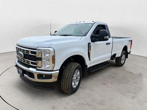 New 2026 Ford F250 XLT w/ FX4 Off-Road Package image 11
