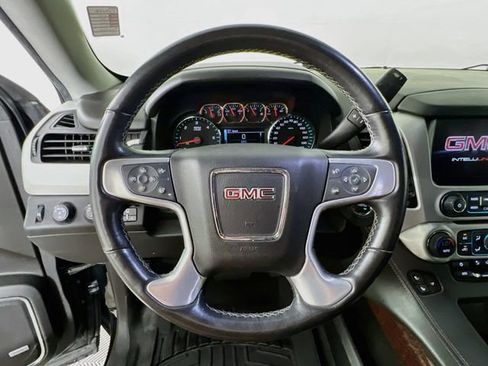 Used 2020 GMC Yukon SLT w/ Premium Edition AWD/4WD image 12