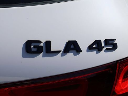 Used 2022 Mercedes-Benz GLA 45 AMG 4MATIC image 27