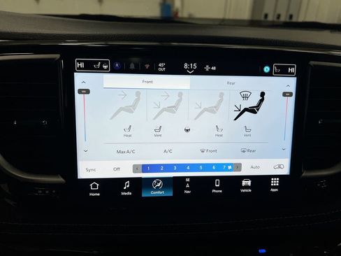 New 2026 Chrysler Pacifica Limited w/ S Appearance Package FWD image 17