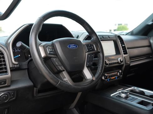 Used 2019 Ford Expedition Max XLT w/ Equipment Group 202A image 17