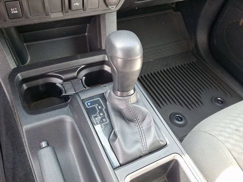 Used 2023 Toyota Tacoma SR AWD/4WD image 11