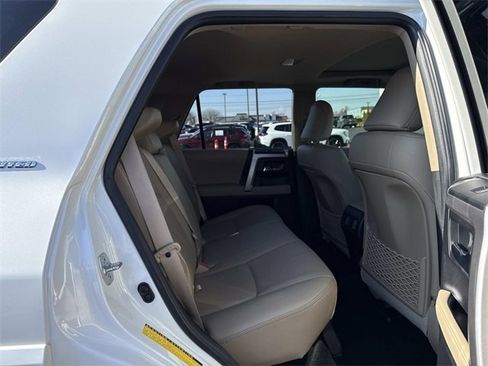 Used 2022 Toyota 4Runner Limited image 15