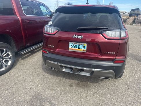 Used 2019 Jeep Cherokee Limited image 6