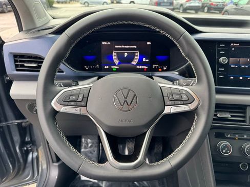 Used 2022 Volkswagen Taos SE image 22