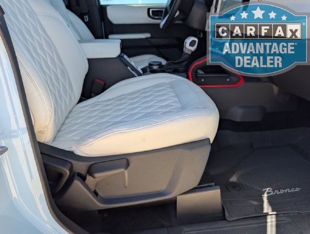 Used 2025 Ford Bronco Heritage Edition AWD/4WD image 34