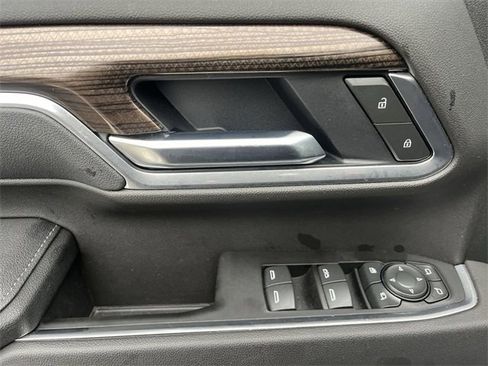 Used 2025 Chevrolet Silverado 2500 LT w/ Trail Boss Package image 9