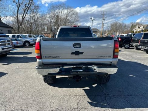 Used 2002 Chevrolet Silverado 2500 LS w/ Electrical Convenience Pkg image 3