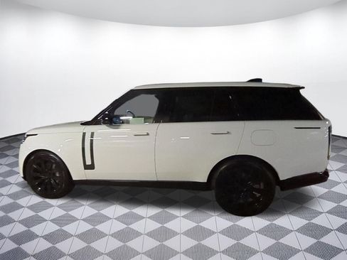 New 2026 Land Rover Range Rover SE AWD/4WD image 2
