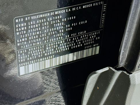 Used 2025 Volkswagen Taos S image 12