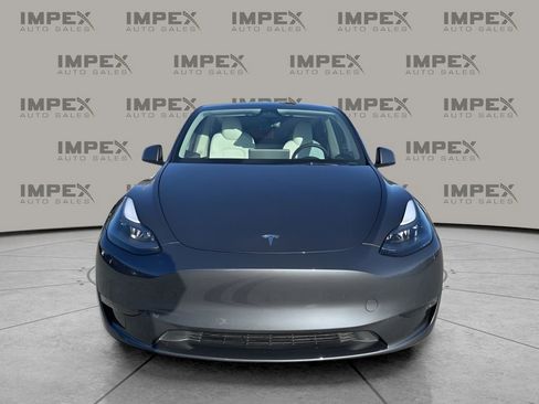 Used 2023 Tesla Model Y Long Range image 8