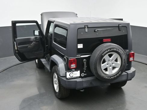 Used 2015 Jeep Wrangler Sport w/ Quick Order Package 24S AWD/4WD image 57