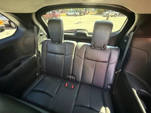 Used 2019 Nissan Pathfinder SL FWD image 7