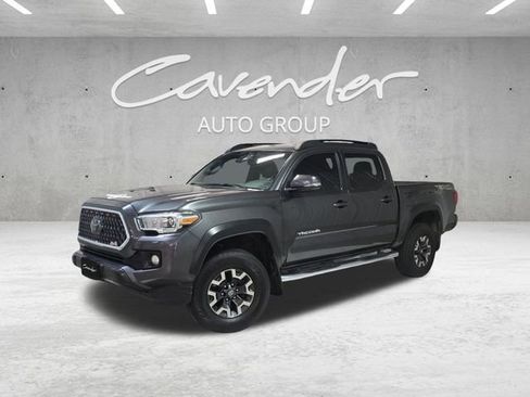 Used 2018 Toyota Tacoma TRD Off-Road w/ Technology Package image 1
