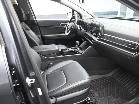 Used 2024 Kia Sportage EX FWD image 26