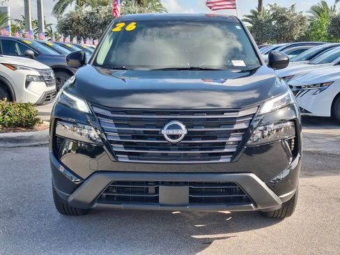 Used 2026 Nissan Rogue SV FWD image 2