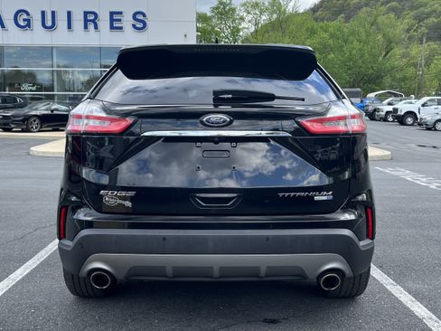 Certified 2019 Ford Edge Titanium w/ Equipment Group 301A AWD/4WD image 5