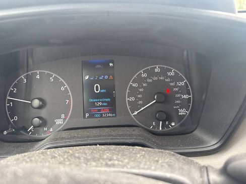 Used 2023 Toyota Corolla Cross L AWD/4WD image 11