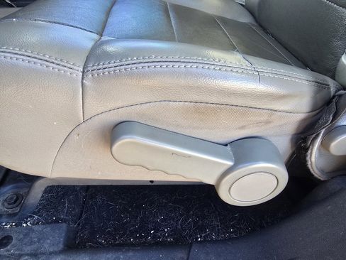 Used 2010 Jeep Wrangler Unlimited Sahara w/ Mopar Chrome Edition Group image 15