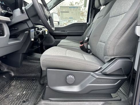 New 2026 Ford F250 XL w/ XL Chrome Package image 13