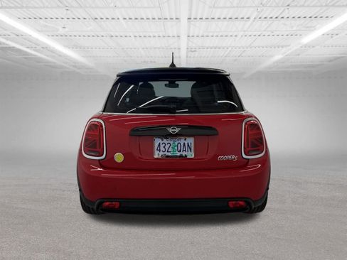 Certified 2024 MINI Cooper SE w/ Signature Upholstery Package FWD image 4