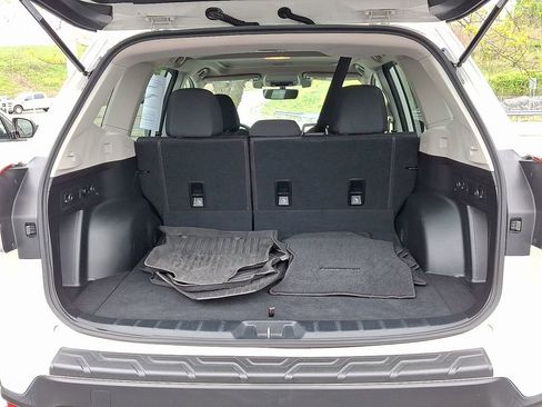 Used 2020 Subaru Forester Premium AWD/4WD image 30