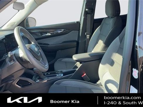 Used 2025 Chevrolet TrailBlazer LT image 17