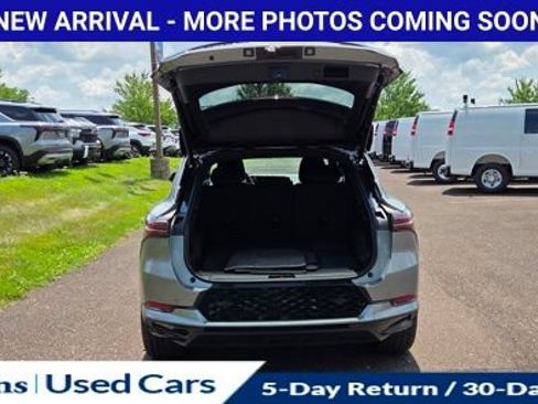 Used 2024 Chevrolet Equinox EV RS AWD/4WD image 10