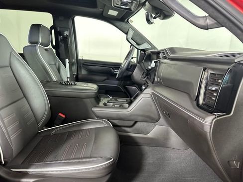Used 2024 GMC Sierra 2500 AT4X image 26