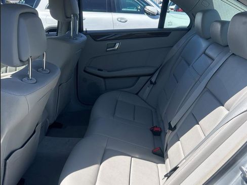 Used 2013 Mercedes-Benz E 350 Sedan image 7