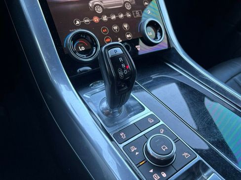 Used 2021 Land Rover Range Rover Sport HSE Dynamic image 34