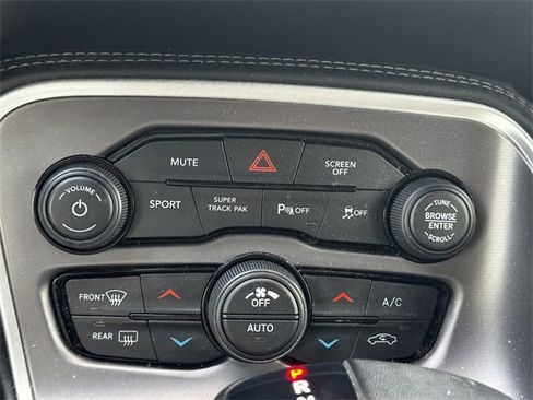 Certified 2022 Dodge Challenger R/T w/ Plus Package image 30