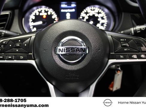 Used 2020 Nissan Rogue Sport S FWD image 9