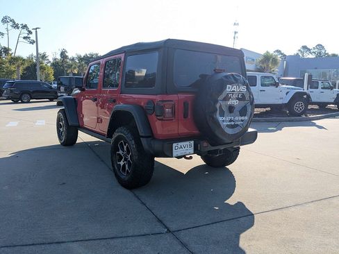 Used 2022 Jeep Wrangler Unlimited Rubicon w/ LED Lighting Group AWD/4WD image 5