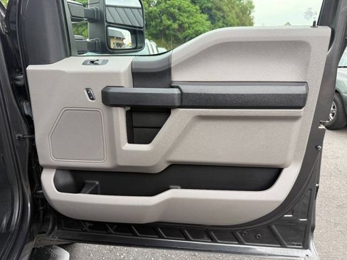 Used 2018 Ford F350 XL AWD/4WD image 31