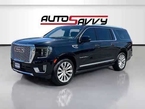 Used 2023 GMC Yukon XL Denali w/ Denali Reserve Package AWD/4WD image 3
