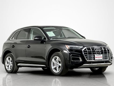 Used 2023 Audi Q5 2.0T Premium w/ Convenience Package AWD/4WD image 7