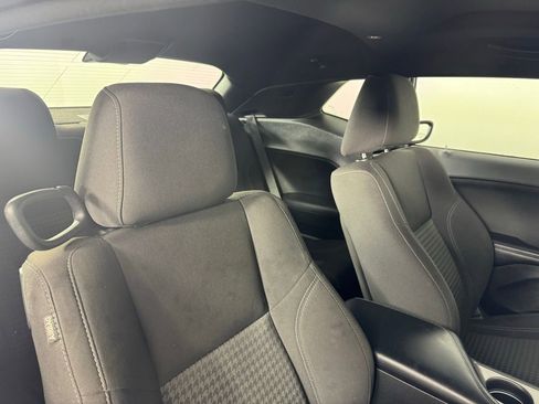 Used 2023 Dodge Challenger SXT image 26