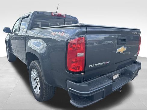 Used 2017 Chevrolet Colorado LT w/ LT Convenience Package image 3