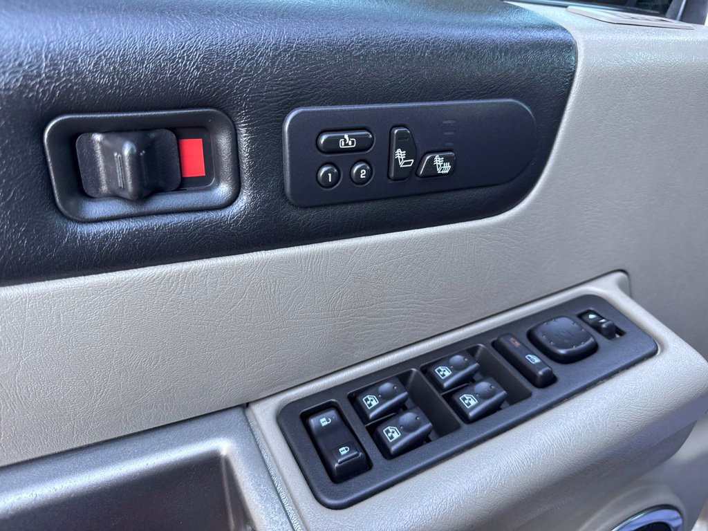 Used 2004 HUMMER H2 w/ Preferred Equipment Group AWD/4WD image 13