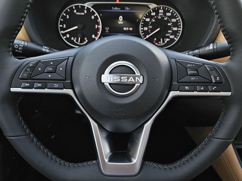 New 2025 Nissan Sentra SV w/ SV Premium Package image 22