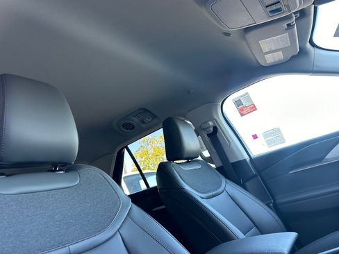 New 2026 Ford Explorer Active image 18