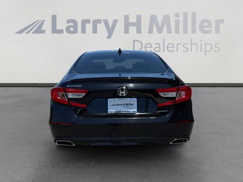 Used 2018 Honda Accord Sport image 4
