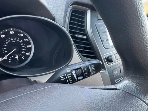Used 2018 Hyundai Santa Fe Sport AWD/4WD image 29