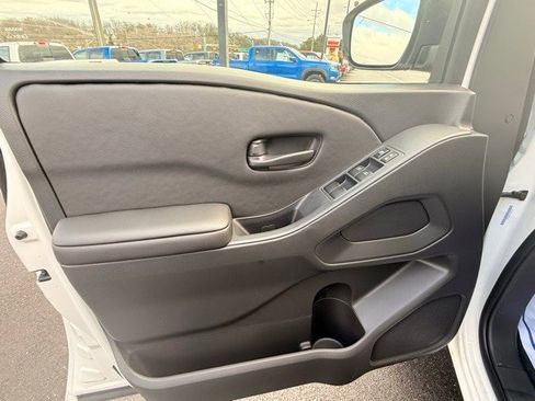 New 2026 Nissan Frontier S image 10