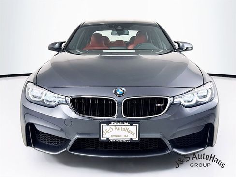 Used 2018 BMW M3 image 2
