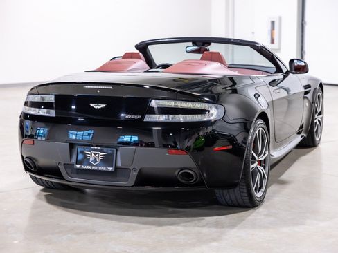 Used 2014 Aston Martin V8 Vantage Roadster RWD image 9
